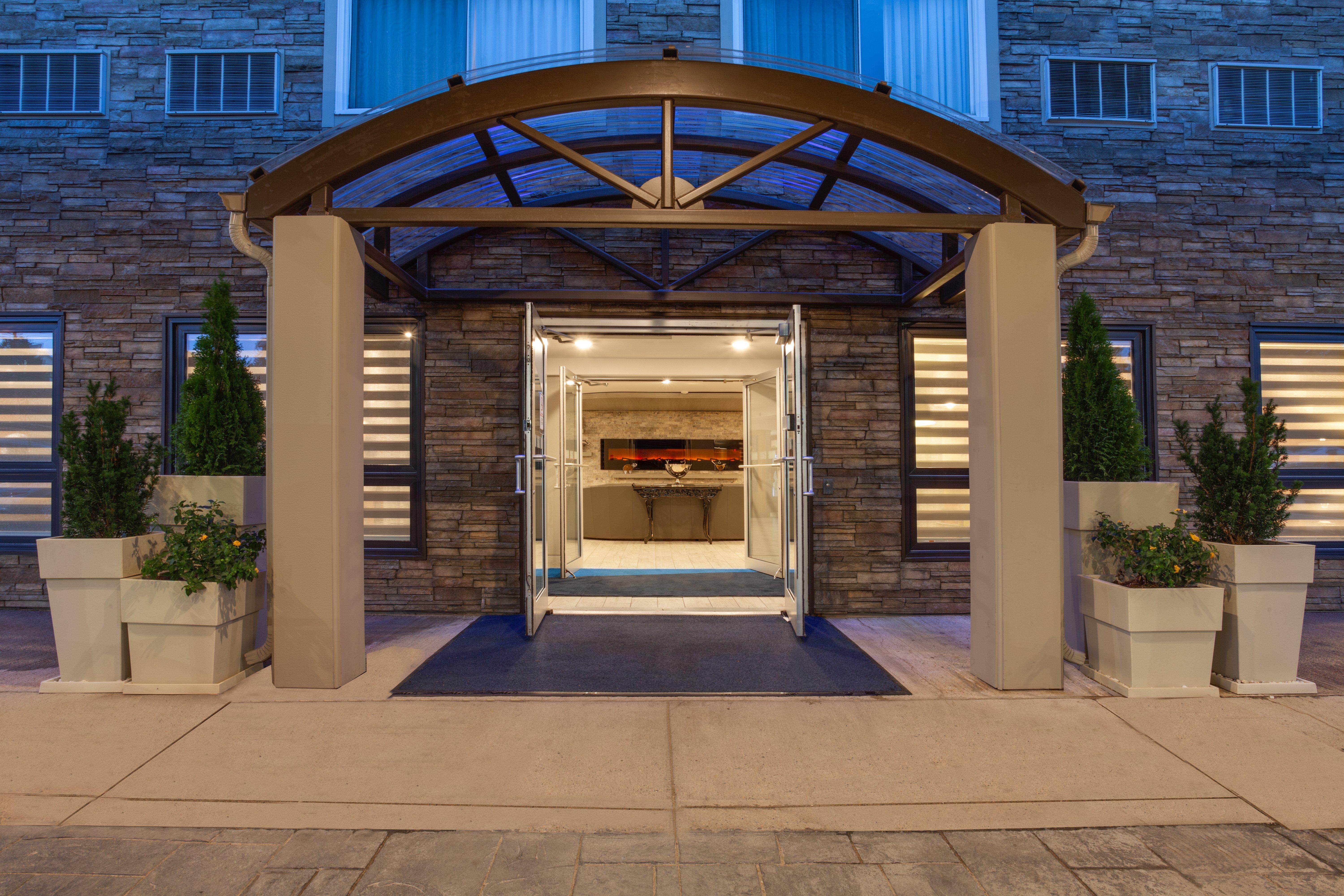 Holiday Inn Express Hotel & Suites Uptown Fredericton By Ihg Buitenkant foto